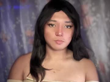 Skinny Asian cam girl Classydoll_axx live in HD