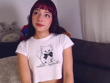 Squirting cam girl Cleogh live now