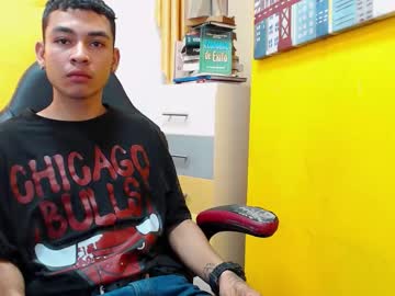 Cleyr_ big cock cam stud 19 yrs streaming live