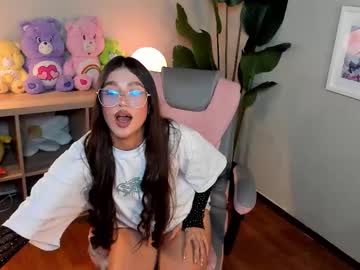 Cloemiller__, 19 years old, GOAL: ?body tour? [66 tokens remaining] ??Let me know you in my first day ?? #new #skinny #ahegao #latina #blonde, webcam photo