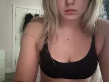 Live cam performer College_ruby streaming now