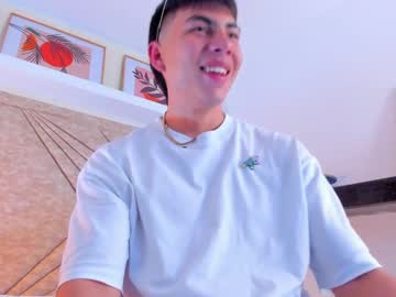 Collinscontie, 18 years old, How far do you want to take me? ? - Goal: Cum in your hole [413 tokens left] #twink #bigcock #18 #latino #bigass, webcam photo