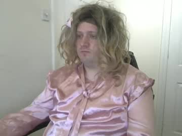 Constantlyleakypm2dominateme • sissy39y • England, United Kingdom • public