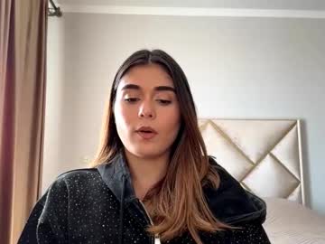 Corlisssummerour, 19 years old, Goal: Show my outfit:) Hi all! My name is Elizabeth. I really need your support.:) #new #shy  #18 #teen #latina [29 tokens remaining], webcam photo