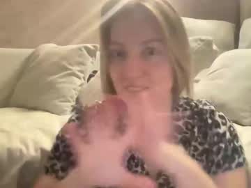 Cosmo_blondiee, This is my first day here. Are there any gentlemen here? #new #blonde #cute #natural #nonude, webcam photo