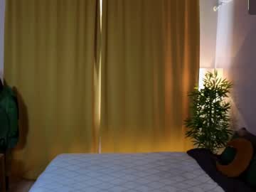 Courtney_williamss1, 18 years old, GOAL: put my hands in shorts [78 tokens remaining] Welcome to my room! my name is Anna me 19 yo old #new #shy #teen #skinny #18, webcam photo