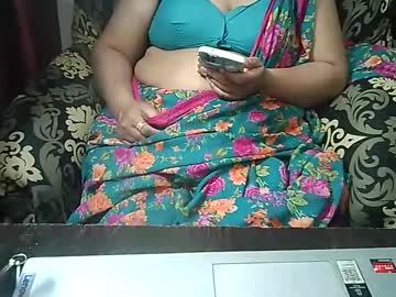 Skinny Asian cam girl Crezybhabihot | 34 yrs live in HD