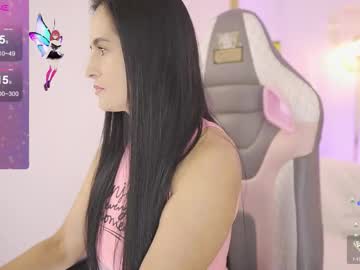 Criss_vega_, GOAL: ? Spank my ass [50 tokens remaining] Welcome to my room! #feet #milf #boobs #pussy #new, webcam photo