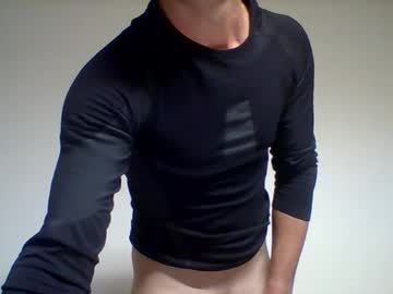 Crissstrokesxxx • pvt30y • italy • private
