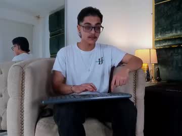 Hairy cam model cristian_suarez_, age 19 (hairy,  ftm,  anal,  bigclit,  bush) streaming live in HD