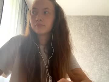 Cuddly_star, 18 years old, Goal:squeeze my ass. Im Kira! #new #shy #cute #18 #skinny [99 tokens remaining], webcam photo