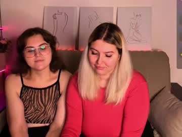 Curvy_janie, 23 years old, GOAL: suck finger [43 tokens remaining] Greetings to you! My chubby forms for you today ? #cute #curvy  #chubby #natural #18, webcam photo
