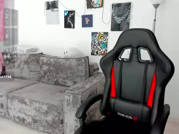 Feet Cams Live model Cute_little_ass, age 21 streaming Foot Fetish VR