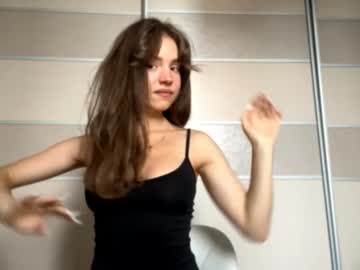 Cyndyslonecker, 18 years old, ?Sensual dance? Hi, I'm Lina? I'm #18, just started here — so #new and a little #shy... I'm #fresh, all #natural [55 tokens remaining], webcam photo