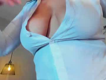 Cynthia_hill1, 18 years old, ? GOAL: show boobs ?? [99] ? #new #bigboobs #curvy #natural #latina, webcam photo