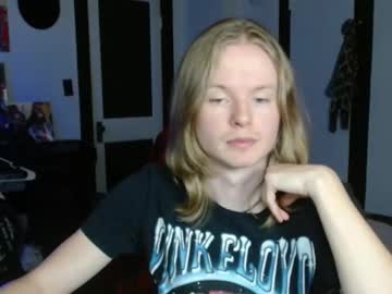 Damien_the1xxx, 21 years old, just chillin@goal ,pvt open #usa #blueeyes #young #blonde #bigdick [5000 tokens remaining], webcam photo