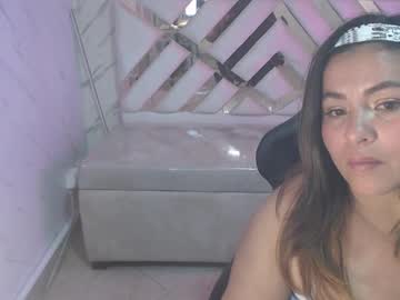 Daniela1_b_, GOAL: Sexy Dance [71 tokens remaining] Welcome to my room! #feet #18 #latina #lovense #new, webcam photo