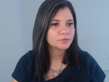 Hairy cam model Daniellerain, 34 yrs live now