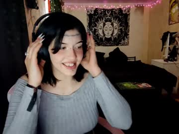 Darelenedrudge, 18 years old, Goal: For a good start! Nice to see you here! Let's do something interesting #18 #new #asian #shy #young [15 tokens remaining], webcam photo