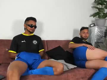 Live gay cam model Darkdreams_latins25 yrs streaming now in HD