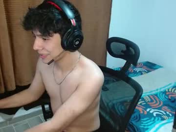 Davidortegasuarez110, 18 years old, Goal: ?My passion is to make all the fetishes possible.? #show cum #18, webcam photo