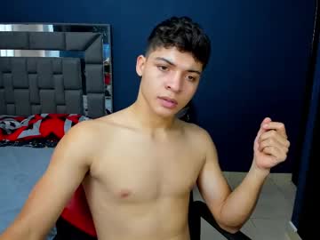 Davidro030, 18 years old, Welcome to my room! - Goal: My first Goal [301 tokens left]  #new #bigass #bigcock #18 #young, webcam photo