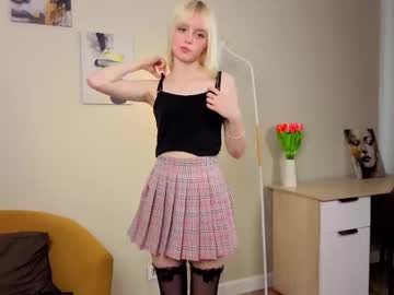 Dawnbullins, 19 years old, GOAL: but I want to try my first soft dance for you [20 tokens remaining] Hi, I'm Ellie, My fav patterns 222 333 101 111 #18 #smalltits #lovense #teen #petite, webcam photo