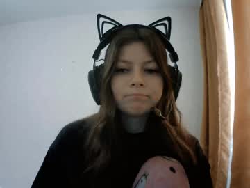 Dawndollins, Goal: an air kiss for you  #bigass #18 #shy #skinny #young [15 tokens remaining], webcam photo