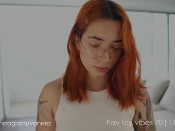 Dearnina, 26 years old, ?OIL SHOW NAKED?| #bigtits #bigass #young #natural #tease [3606 tokens remaining], webcam photo