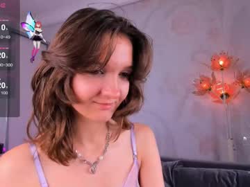 Debihenks, 19 years old, Guys welcome to my room! My name is Eva! #shy #18 #tease #smalltits #stockings GOAL: remove top [222 tokens remaining], webcam photo