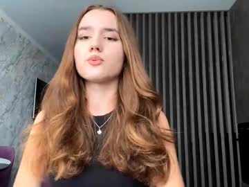 Deeannballmann, 18 years old, GOAL: Eye contact with me [21 tokens left] #new #18 #shy #cute #skinny, webcam photo