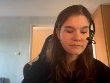 Delmypason, 18 years old, Goal ?show my outfit? My name is Mia, I'm 18 lets to know each other and have fun #18 #new #shy #smalltits #skinny [0 tokens remaining], webcam photo