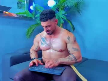 Dennis_cox_, 38 years old, Come for ur muscular Bad Man!!! - Cum Show - #smoke #new #fit #dirtytalk #pvt, webcam photo