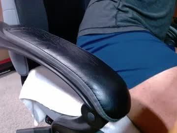 Desertd0ng big cock cam stud 29 yrs streaming live