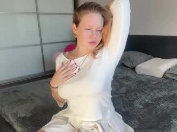 Destinybournes, 18 years old, ... let me show you my bare shoulders. Hi, Dizzy. ntmu #18 #new #shy #cute #bigboobs [50 tokens remaining], webcam photo