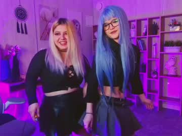 Diaangell, 23 years old, GOAL: show tongues and play with saliva close up [240 tokens remaining] Let's have some fun together? #goth #teen  #18 #nonude  #smoke #music #piercing  #chillchat #dance  #dress  #afro #techno #two #, webcam photo
