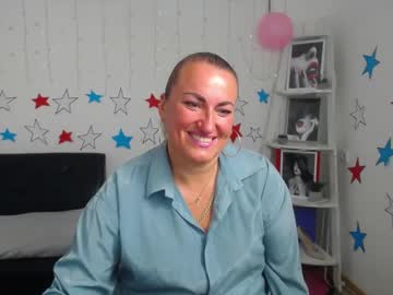 Dianamgg, 38 years old, Lovense: Interactive Toy that vibrates with your Tips #anal #new #pantyhose #squirt #bigass, webcam photo
