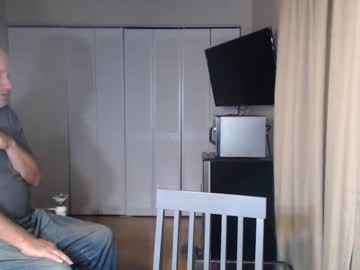 Live gay cam model Dickmakesmoney streaming now in HD