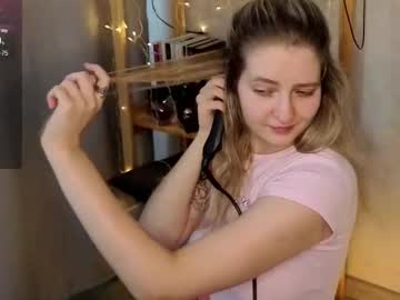 Catch me live as Dllqqu, age 19 yrs in premium male cam shows