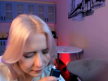 Dolly_blush, 18 years old, ?? Hello cute??  #blonde #new #18 #bigass #natural [10 tokens remaining], webcam photo
