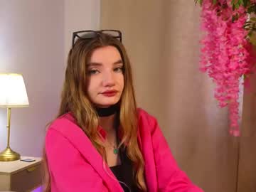 Donaandrews, 19 years old, GOAL: turn around and slap ass in doggy [66 tokens remaining] Welcome to my room! #18 #shy #cute #blonde #new, webcam photo