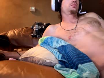 Dub9shooter, Dub9shooter's room  new here so show me some love and be my first tipper #new #cum #horny #pvt #edging....mic works in pvt..tip 25 to add oil to my body, webcam photo