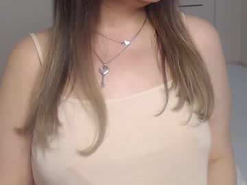 Hairy cam model Eelena4kiss live now