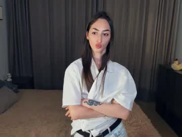Eileenmenzella, 18 years old, My goal: Softly touch my neck ? #teen #new #shy #skinny #18 [12 tokens remaining], webcam photo
