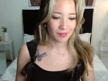 Feet Cams Live model Eliih_01, age 24 streaming Foot Fetish VR