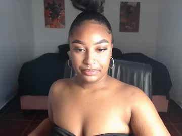 Emiilynaho, 18 years old, GOAL: nake + stripper [150 tokens remaining] Welcome to my room! #ebony #18 #bigass #latina  #curvy, webcam photo
