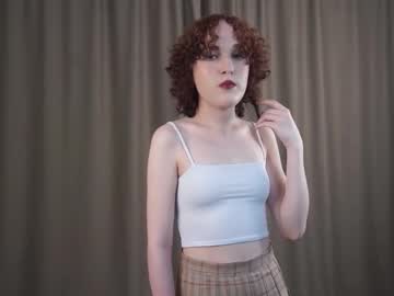 Emilieyozzo, 18 years old, my 1st day on cb! Goal: Lick my lips close to cam!  #new #teen #18 #shy #redhead [15 tokens remaining], webcam photo