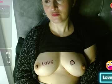 Emily_white00 • lovense33y • chaturbate • private