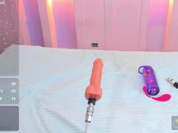 Squirting cam girl Emilyparks777 age 24 yrs live now