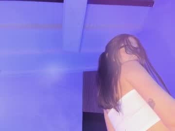 Emma_jhoons, GOAL: zoom in your pussy [77 tokens remaining] It is a pleasure to have you here, enjoymops together  #new here and #shy #skinny #18 #teen, webcam photo
